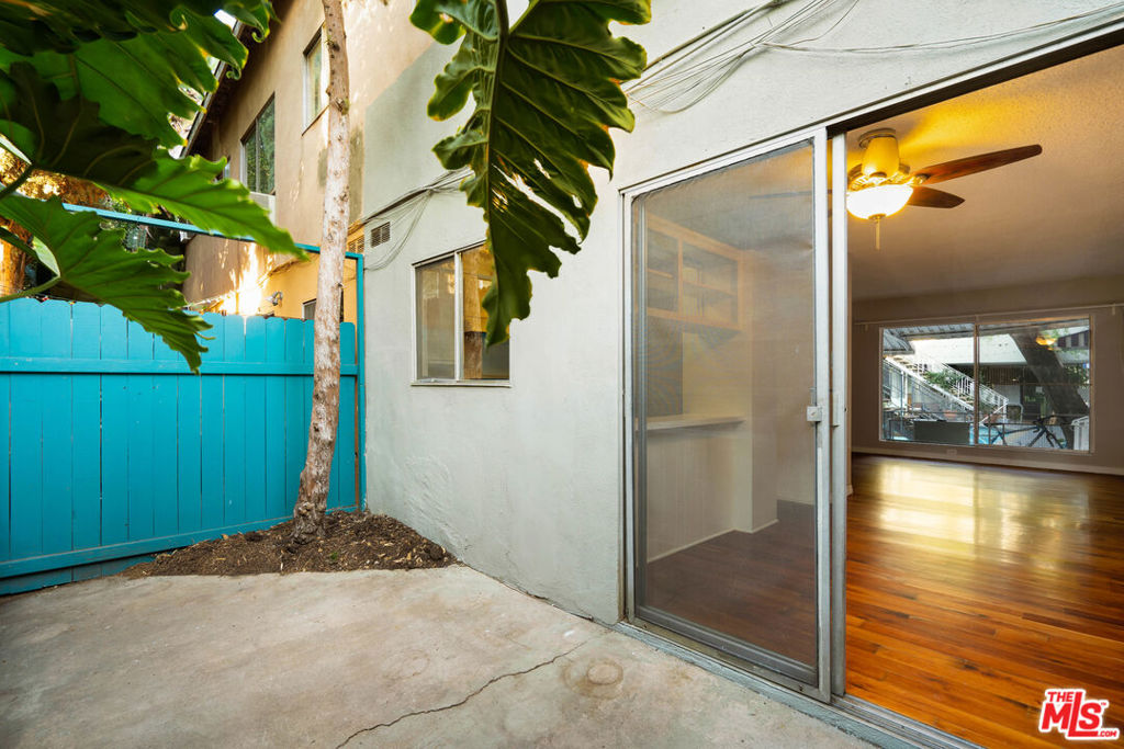 941 N San Vicente Boulevard #5