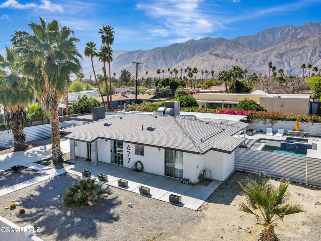677 S Highland Drive, Palm Springs CA: https://media.crmls.org/mediaz/814d9e2e-b71f-4c26-9353-4a147794d285.jpg