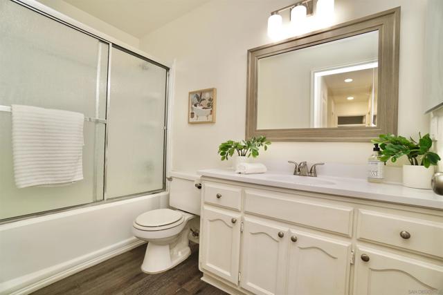 1570 Monterey Pine Dr, San Diego CA: https://media.crmls.org/mediaz/814e546f-20f9-4221-b3b1-1f7e749c5eec.jpg