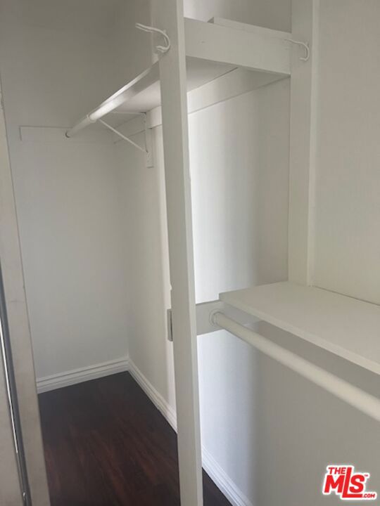 533 W 219th Street, Carson CA: https://media.crmls.org/mediaz/814f1a31-4a85-4749-be09-2b26291d6c53.jpg