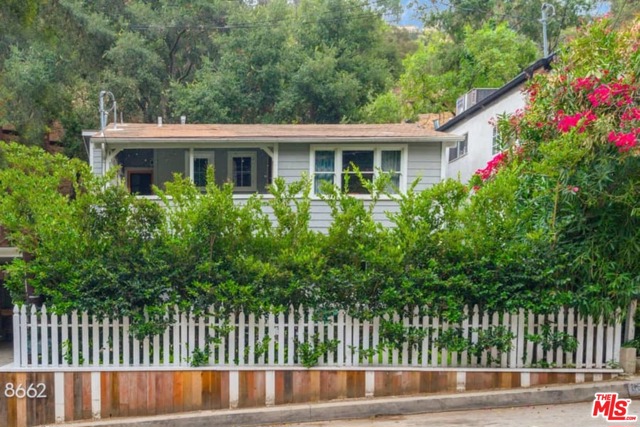 8662 Lookout Mountain Ave, Los Angeles, CA 90046