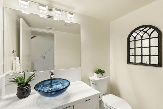 Detail Gallery Image 17 of 49 For 11458 via Promesa, San Diego,  CA 92124 - 4 Beds | 2/1 Baths
