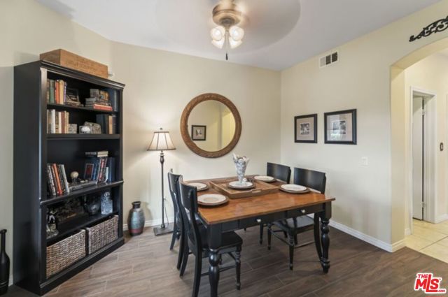 28703 Calle De La Paz Drive, Valencia CA: https://media.crmls.org/mediaz/8150a145-f82e-4c34-8108-4ea9d2af54a1.jpg