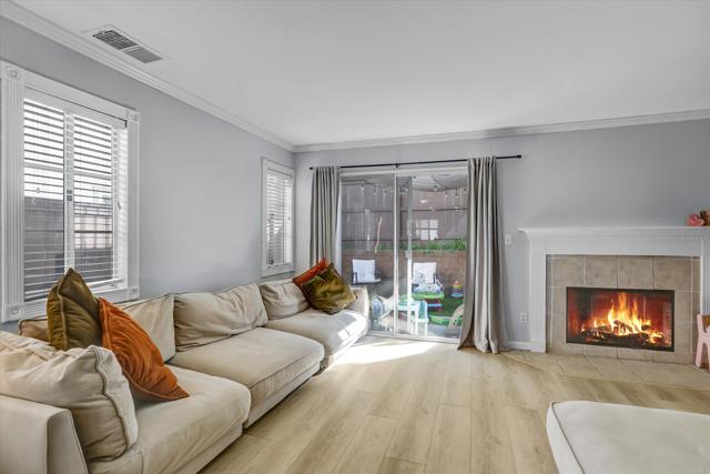 Detail Gallery Image 4 of 27 For 2102 Kings View Cir, Spring Valley,  CA 91977 - 2 Beds | 2/1 Baths