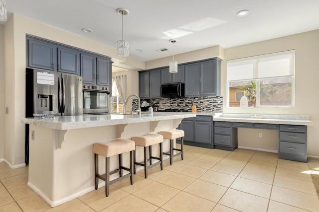 Image 9 of 34 For 80533 Ullswater Dr Drive