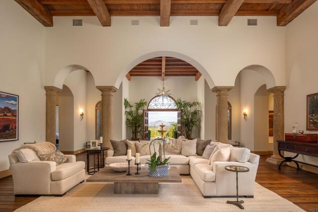 Image 6 of 50 For 5423 Calzada Del Bosque