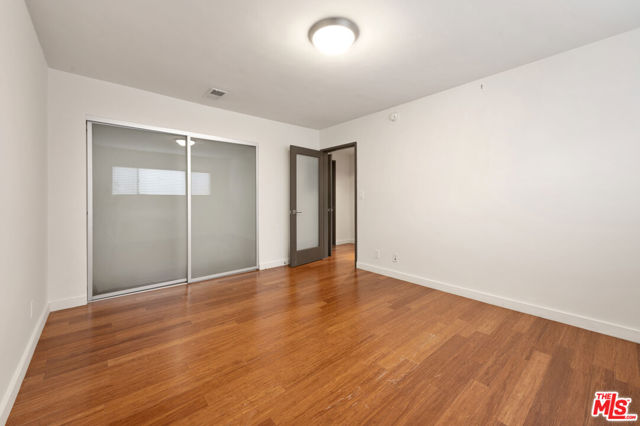 931 N ALFRED Street, Los Angeles CA: https://media.crmls.org/mediaz/8151e779-6b12-49e6-8e1f-de9c3ba48cdd.jpg
