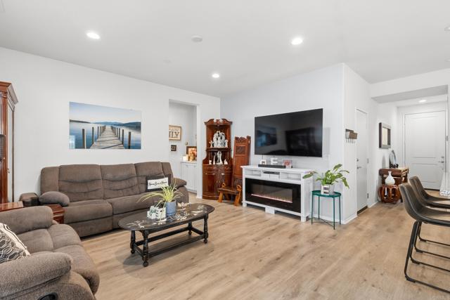 Detail Gallery Image 10 of 36 For 35461 Brown Galloway Ln, Fallbrook,  CA 92028 - 4 Beds | 3 Baths