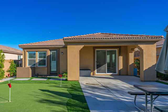 35425 Domani Drive, Palm Desert CA: https://media.crmls.org/mediaz/81523933-c5be-4fc2-a504-0f591b0fc42d.jpg