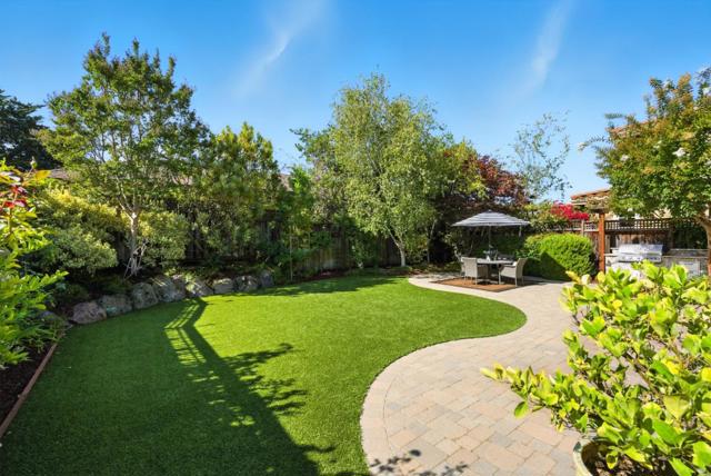 270 Oakview Drive, San Carlos CA: https://media.crmls.org/mediaz/8154e9f7-0da8-4bb8-b890-99ca18d3fe4b.jpg