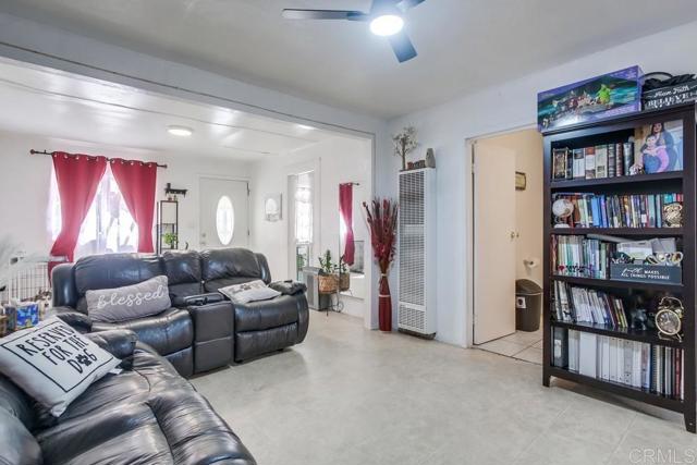 1828 34 B Avenue, National City CA: https://media.crmls.org/mediaz/815507c3-8fd0-466d-9b59-0d5fd2b22253.jpg