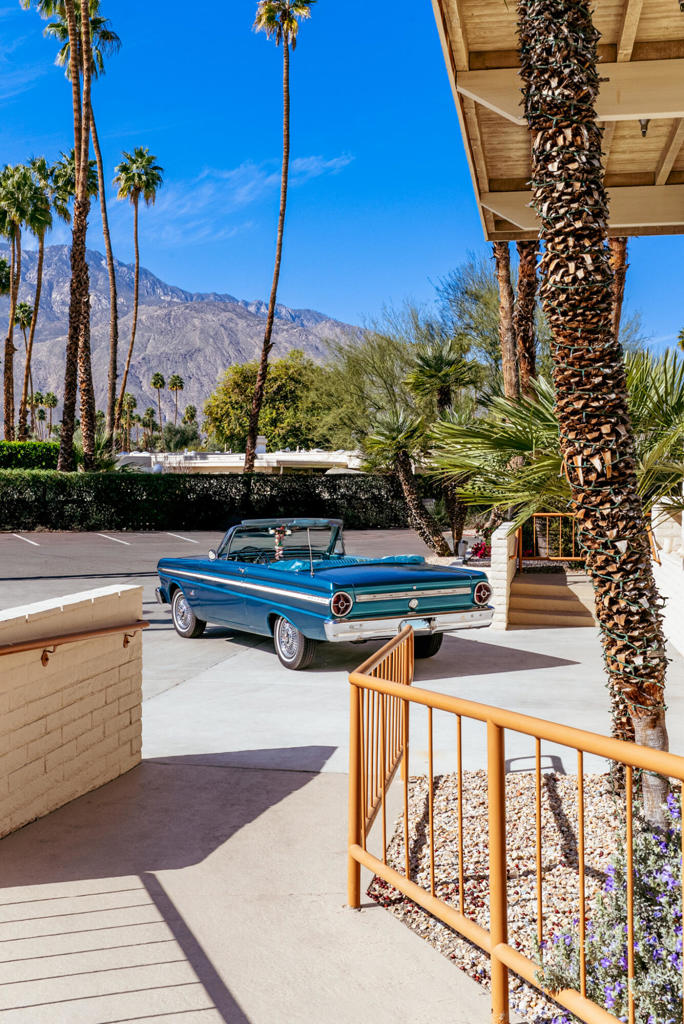 https://media.crmls.org/mediaz/81556d75-0f20-4dc0-a434-e5946a30227e.jpg?preset=X-Large