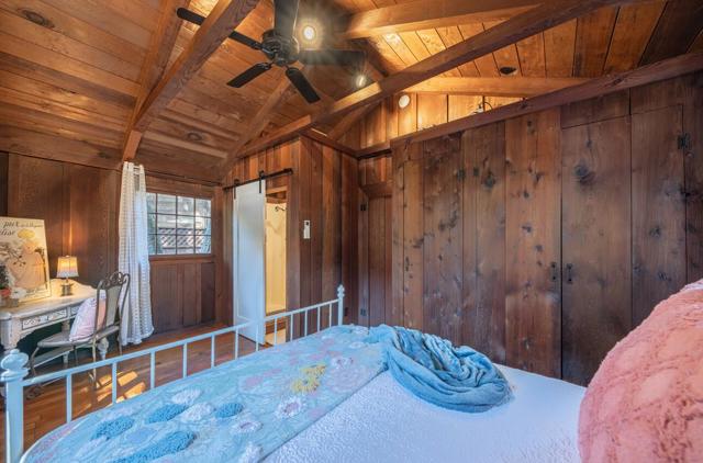 1034 Hillside Avenue, Pacific Grove CA: https://media.crmls.org/mediaz/81556dbd-7707-4df6-9283-d9433f1a0fe6.jpg