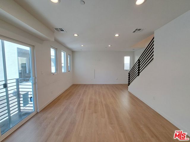  Commercial for Sale in Los Angeles, California