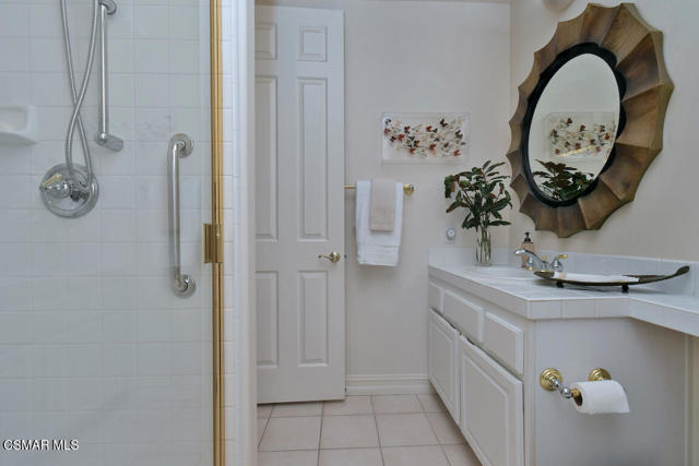 31775 Oak Ranch Court, Westlake Village CA: https://media.crmls.org/mediaz/8155aca2-42e4-4b8f-afaa-8b4c5881205d.jpg