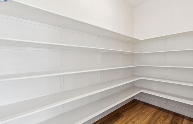 1552 Kasnak Drive, Manteca CA: https://media.crmls.org/mediaz/81562571-c6e1-46c9-b8a1-c356aeed4151.jpg