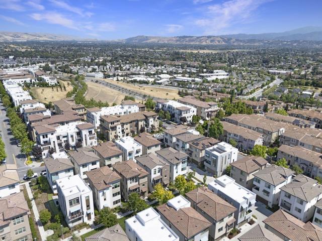 3079 Manuel Loop, San Jose CA: https://media.crmls.org/mediaz/81565d49-1b33-4f7d-8249-13669cf0370c.jpg