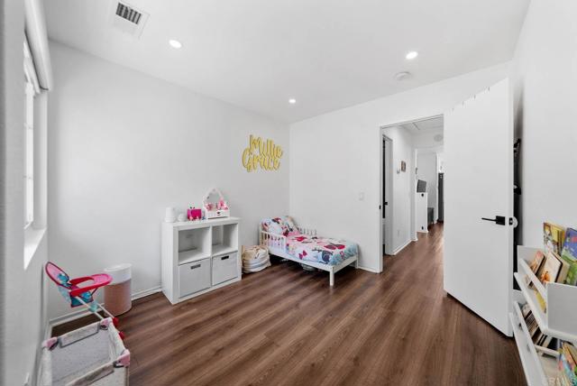 Detail Gallery Image 3 of 29 For 1452 Canvas Dr #1,  Chula Vista,  CA 91913 - 2 Beds | 2 Baths