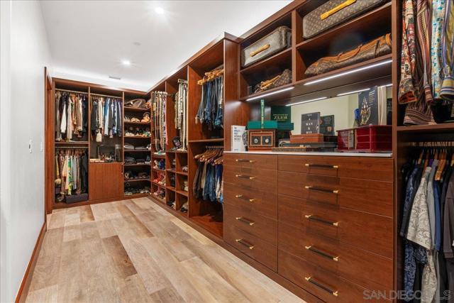 8018 La Milla, Rancho Santa Fe CA: https://media.crmls.org/mediaz/815676a8-aab1-458f-801e-3ee6f44cbdb3.jpg