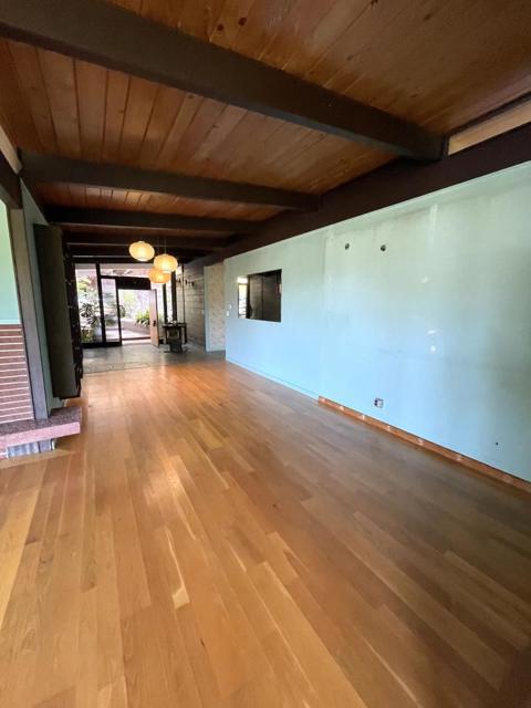 1245 Chula Vista Drive, Belmont CA: https://media.crmls.org/mediaz/815724d5-9510-48e3-b773-05f0f76f7497.jpg