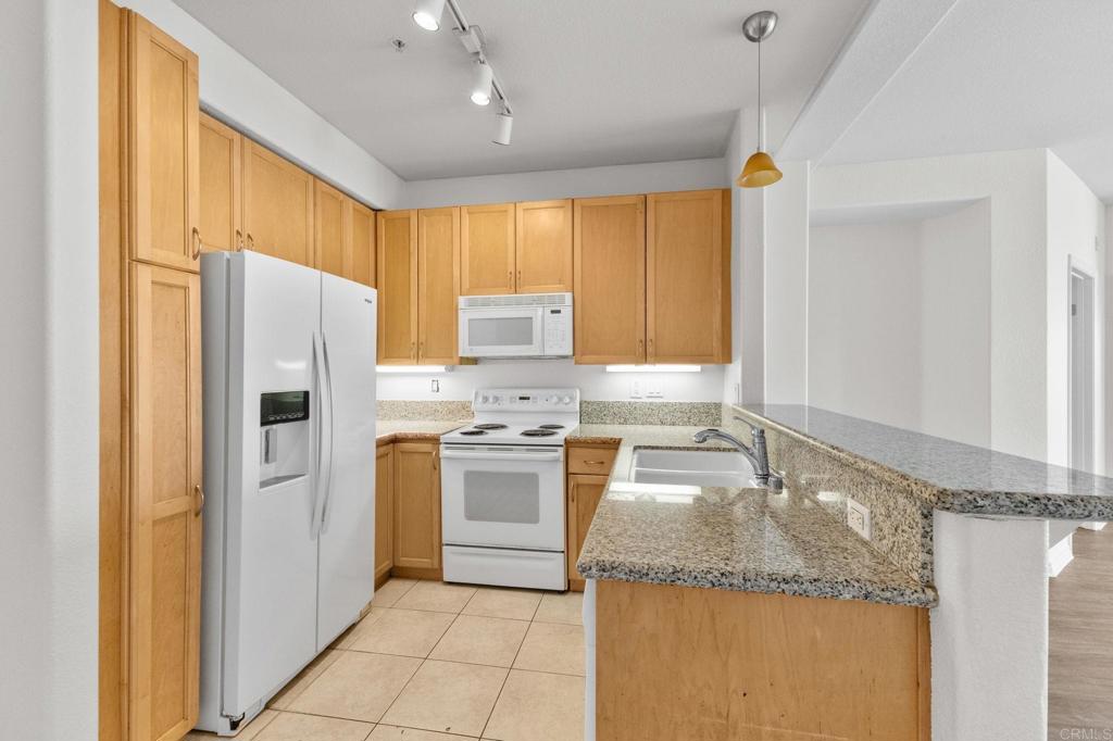 330 J Street - photo 5