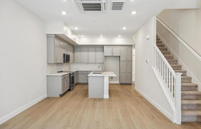 2417 Willow Way, San Mateo CA: https://media.crmls.org/mediaz/81584342-7da2-4231-af71-f0f8b9c44f9d.jpg