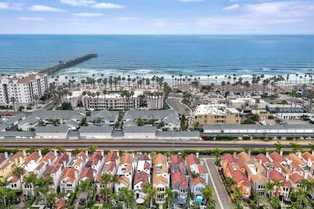 Detail Gallery Image 3 of 41 For 489 N. Cleveland Street, Oceanside,  CA 92054 - 3 Beds | 2/1 Baths