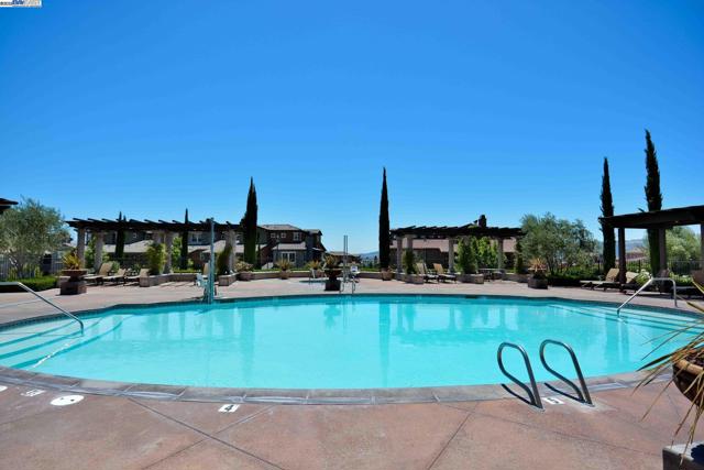 3105 Vittoria Loop, Dublin CA: https://media.crmls.org/mediaz/81590075-b832-4581-9d3b-dc776ab62008.jpg