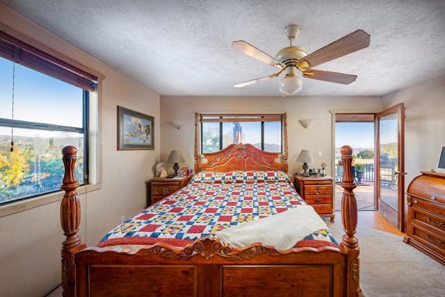 31141 Saddleback Rd, Valley Center CA: https://media.crmls.org/mediaz/81592236-b04f-4c83-a38a-e6eaebc330a0.jpg
