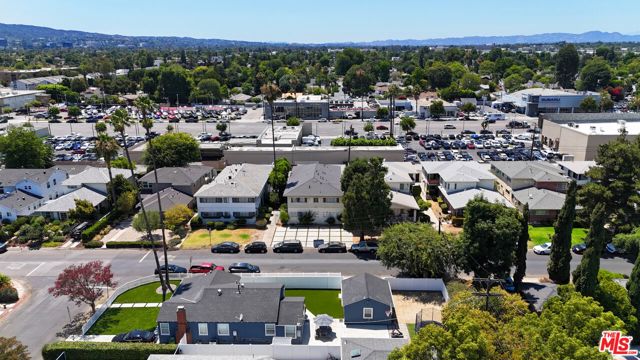 5707 Tilden Avenue, Sherman Oaks CA: https://media.crmls.org/mediaz/815962b8-aa99-442b-a7d0-e1de10df507b.jpg