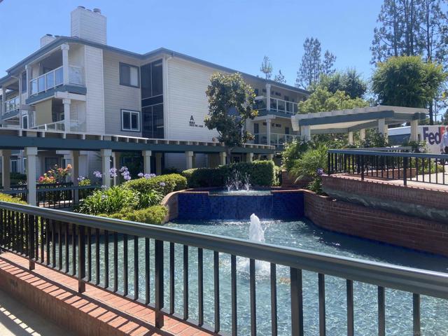 1682 Circa Del Lago, San Marcos CA: https://media.crmls.org/mediaz/81598cce-53a8-442d-9d29-3483bc691a32.jpg