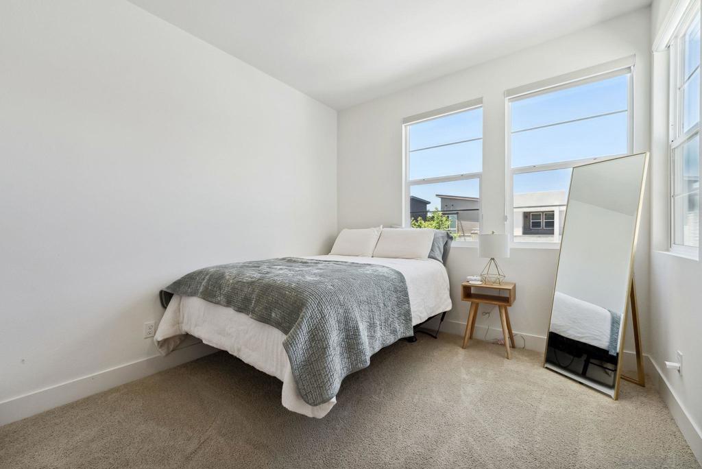 MLS #250035606SD img 34