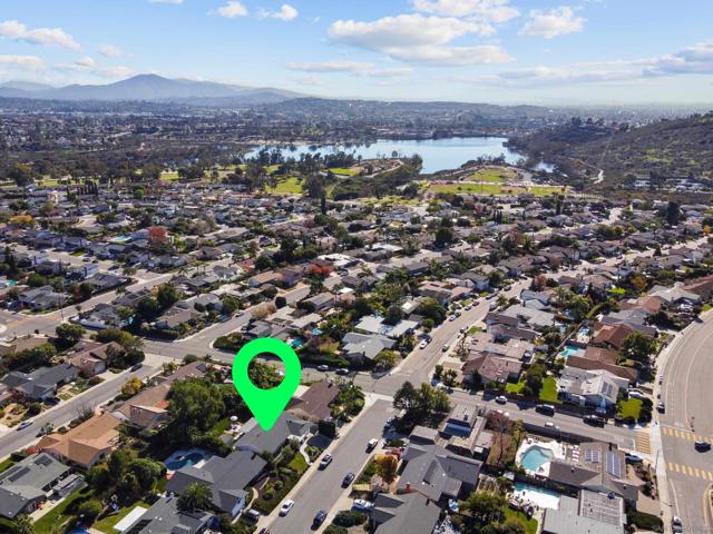 6625 Casselberry Way, San Diego CA: https://media.crmls.org/mediaz/8159d0af-9a49-4460-ae48-0bb0aaf36c4b.jpg