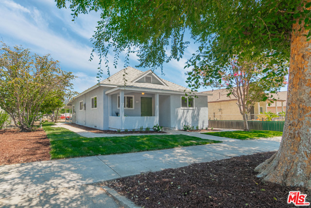 164 N 9th Ave, Upland, CA 91786