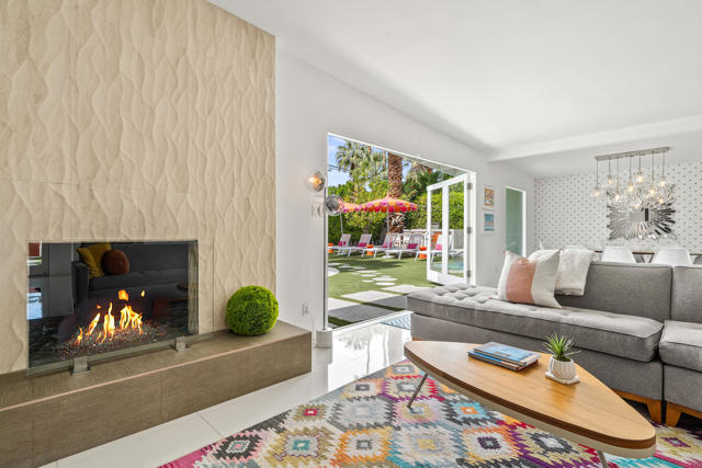 1115 Pasatiempo Road, Palm Springs CA: https://media.crmls.org/mediaz/815a023b-42ea-4f55-9939-604e4e91fdd2.jpg