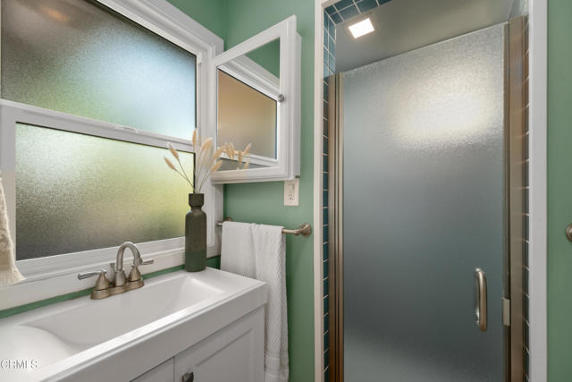 4702 Moore Street, La Crescenta CA: https://media.crmls.org/mediaz/815a5c20-9aaf-4a45-8a82-7dcd0c2032d2.jpg