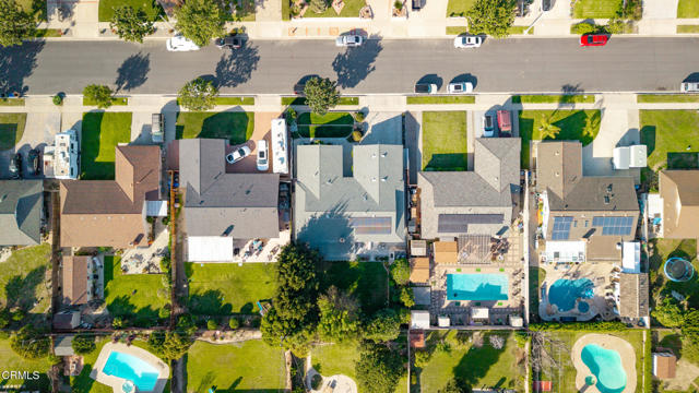 2174 WILCOX Street, Camarillo CA: https://media.crmls.org/mediaz/815c7d5c-4838-4dd7-98d4-06c611123422.jpg