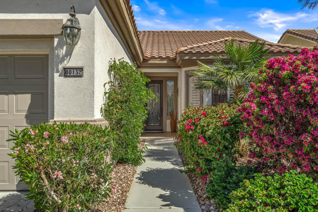 80132 Avenida Santa Olivia, Indio CA: https://media.crmls.org/mediaz/815c9f55-e9ff-465e-90b0-9f10884a9737.jpg