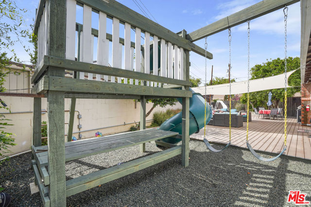 7017 Vicky Avenue, West Hills CA: https://media.crmls.org/mediaz/815ccea6-7a67-457f-a697-8d1c3586c57d.jpg