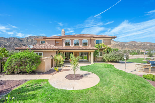 2462 Lost Canyons Drive, Simi Valley CA: https://media.crmls.org/mediaz/815df6f7-d1ae-4c4a-955b-146a6e8fd9a8.jpg