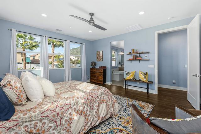 238 Ventasso Way, Fallbrook CA: https://media.crmls.org/mediaz/815dffee-011f-4a69-8c42-787d00fb2166.jpg