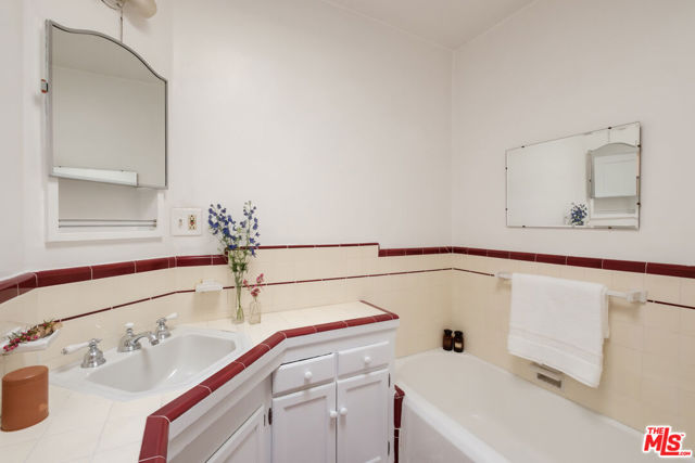 1030 N La Jolla Avenue, West Hollywood CA: https://media.crmls.org/mediaz/815ec9c1-651d-47f2-ad33-9b60e1fd15fe.jpg