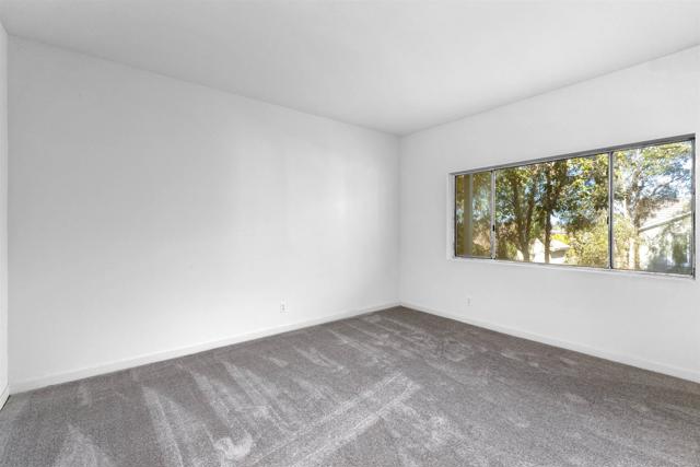 Image 13 of 18 For 625 Aliento Court