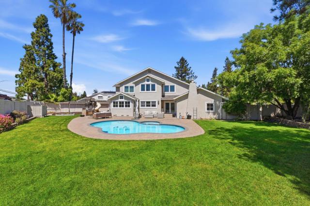 2465 Fenian Drive, Campbell CA: https://media.crmls.org/mediaz/815fb313-e0c2-4417-92c3-7a8b6f9dfe9d.jpg