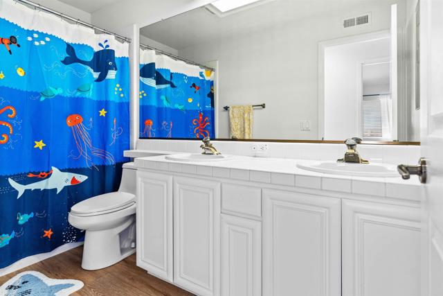 Image 45 of 53 For 3702 Southridge Way