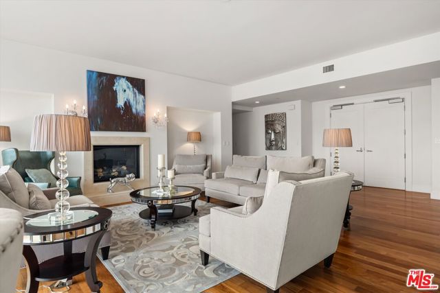 1 W Century Drive, Los Angeles CA: https://media.crmls.org/mediaz/8160a56f-323a-42ea-87e7-15b4c0f8cfda.jpg