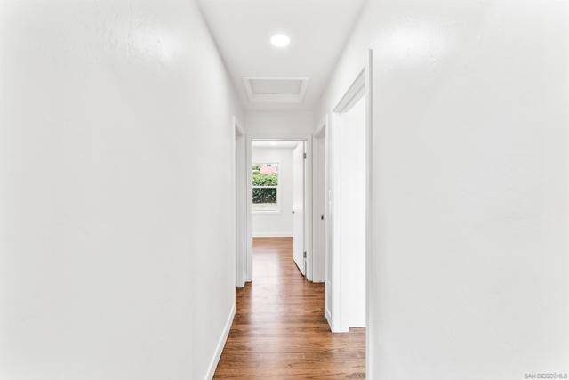 709 4th AVE, Chula Vista CA: https://media.crmls.org/mediaz/8160f986-a870-4001-b0cd-20923f43e440.jpg
