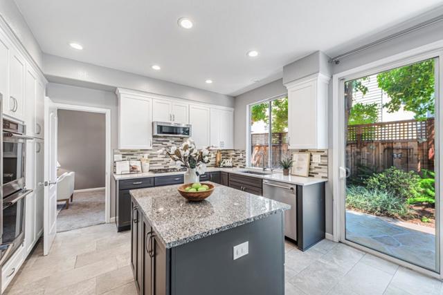 1257 Cobblestone Drive, Campbell CA: https://media.crmls.org/mediaz/81610089-0399-4b33-9a5a-b2c15ac86bc1.jpg
