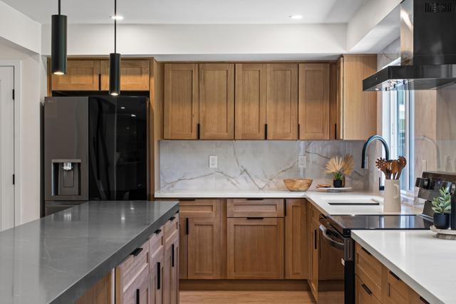 4687 Murat Ct, San Diego CA: https://media.crmls.org/mediaz/816179ec-60a9-400d-b77e-a409fbd672bd.jpg