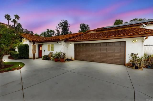 Detail Gallery Image 7 of 75 For 1402 Rimrock Dr, Escondido,  CA 92027 - 4 Beds | 3/1 Baths